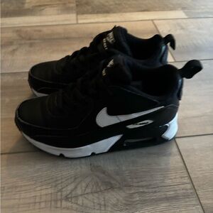 Nike Air Max 90 Easy On Little Kids Shoes